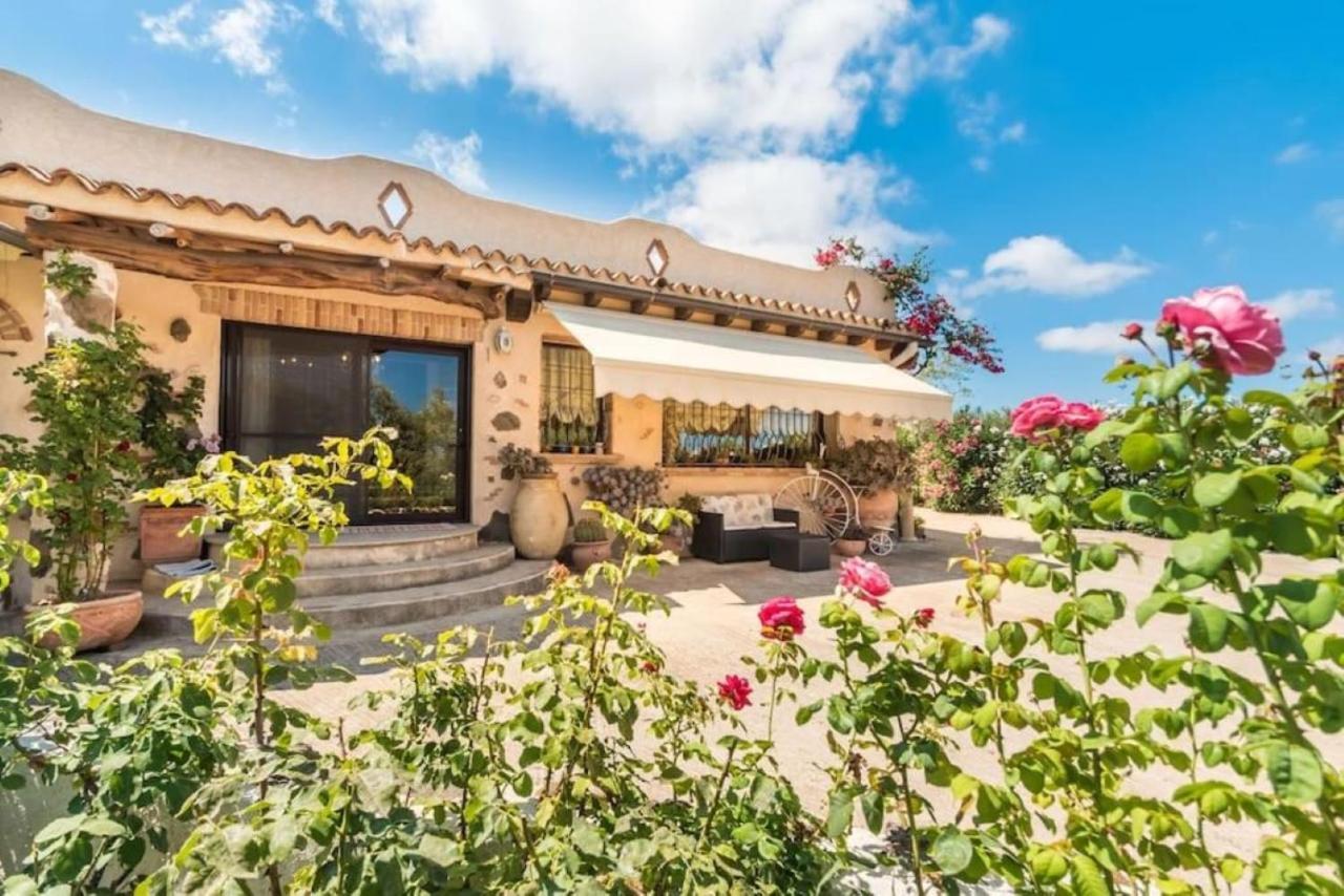Villa Con Immenso Giardino Orosei Exteriér fotografie